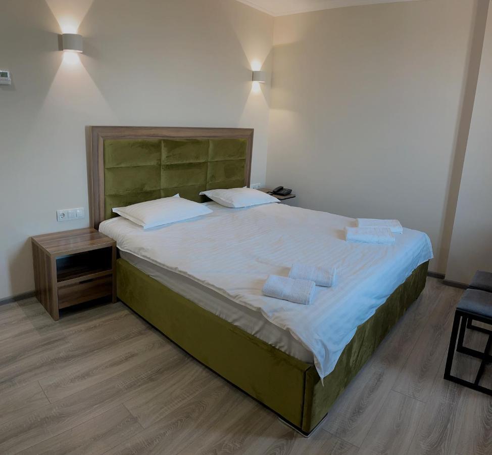 Hotel Nova Бишкек Экстерьер фото